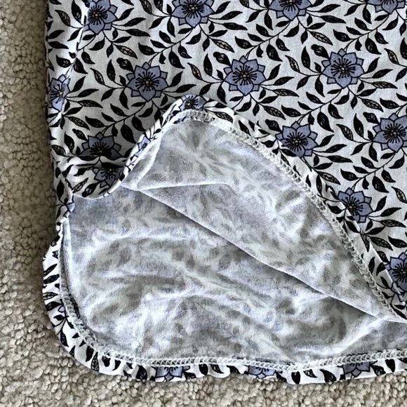 Max Studio Floral Print Ruffle Sleeve Top/Blouse White/Blue 2X Casual Feminine - Picture 7 of 13